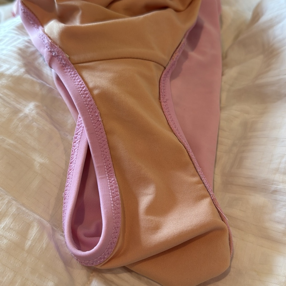Pre Owned J-Crew Scalloped Pink One Piece Size: Small never worn - Picture 5 of 5